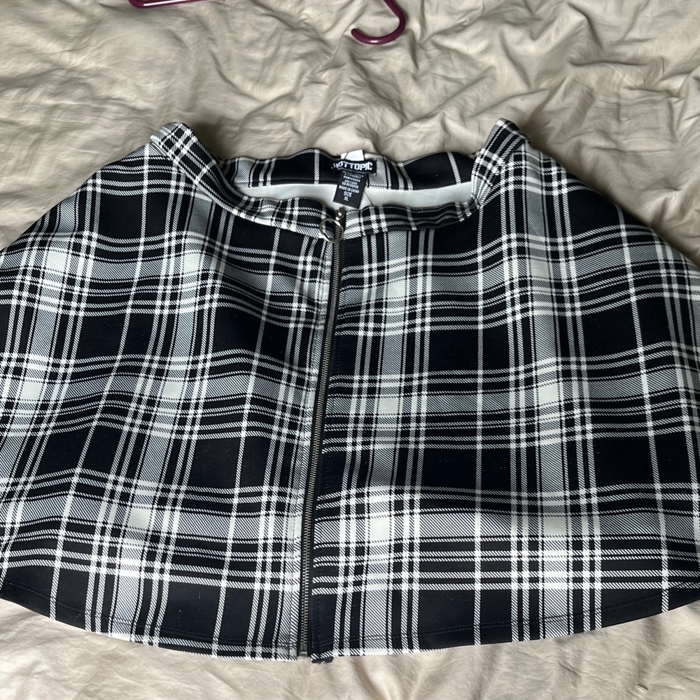 Hot topic Black and White Plaid Zip-Front Mini Skirt